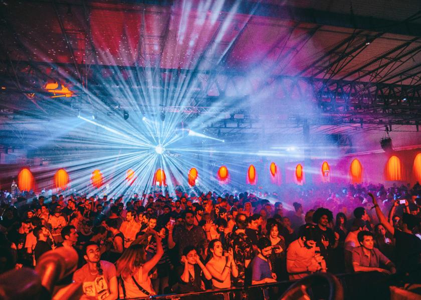 De festivales y museos