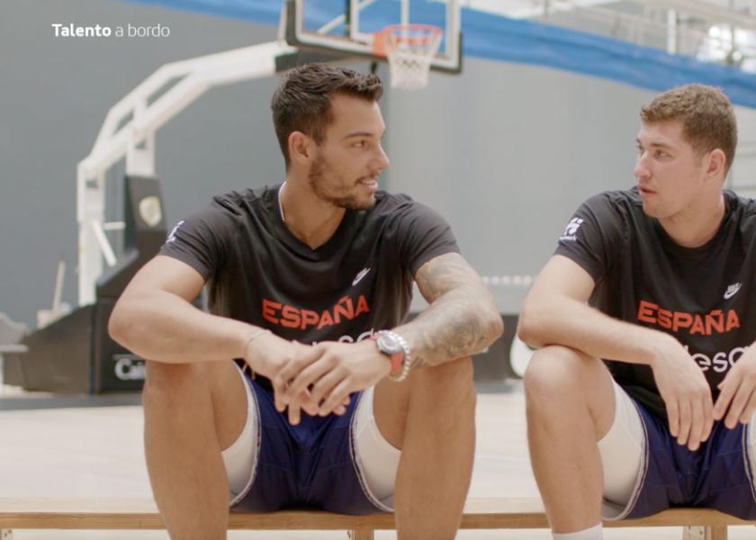 Willy Hernangomez and Joel Parra, players of the Spanish Basketball Team