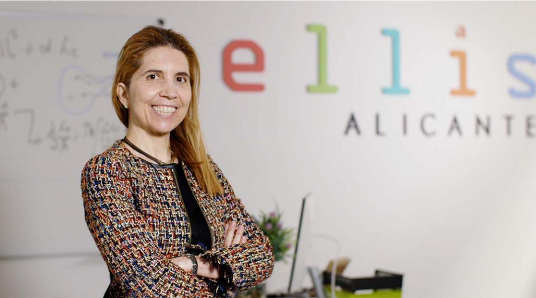 Nuria Oliver, AI expert