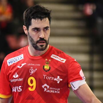 raul entrerrios spain handball national team's captain
