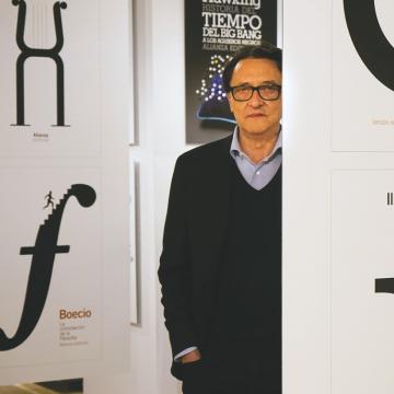 El diseñador Manuel Estrada fue galardonado con Premio Nacional de Diseño en 2017