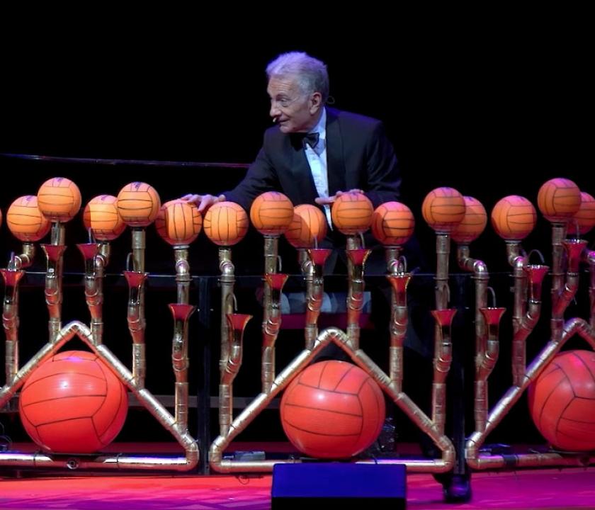 Les Luthiers during their farewell tour in Madrid.