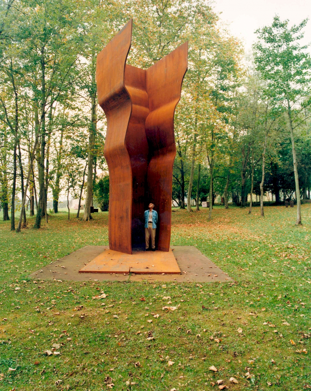 chillida buscando la luz