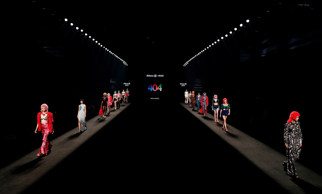Desfile de 404 Studio durante la Mercedes-Benz Fashion Talent.