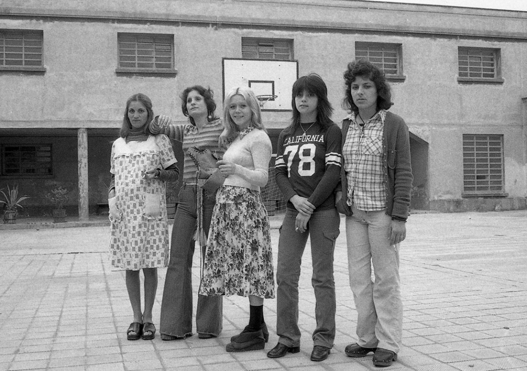 A group of female prisoners in the courtyard of Trinitat prison in Barcelona in 1978