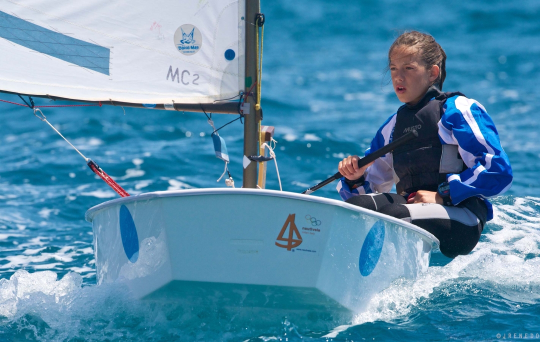 Silvia Mas always had a close connection to sailing and started competing at the tender age of eight