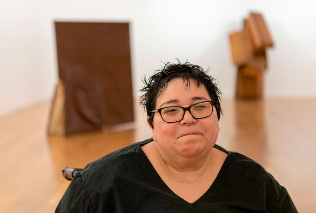 The brain haemorrhage Ángela de la Cruz suffered in 2005 didn’t keep her from returning to her artistic career and today she is internationally acclaimed